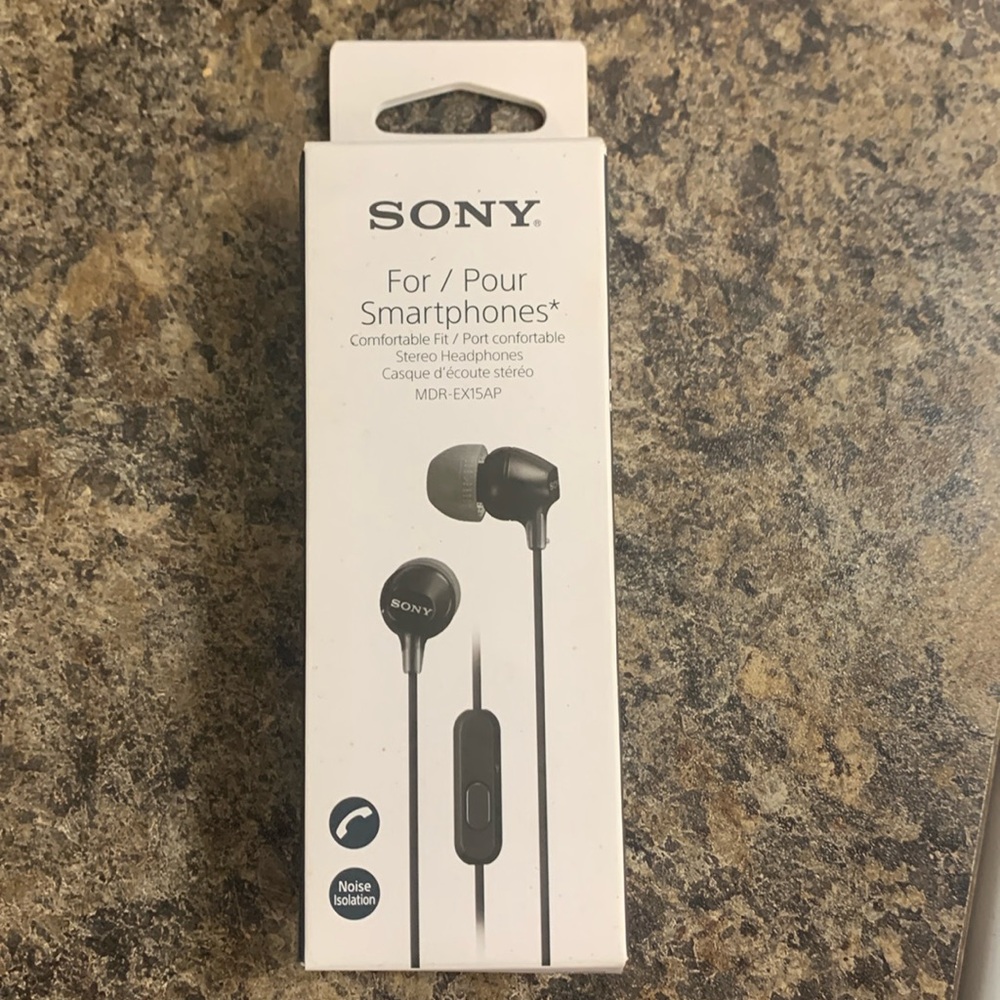 Sony Black In-Ear Headphones for Smartphones